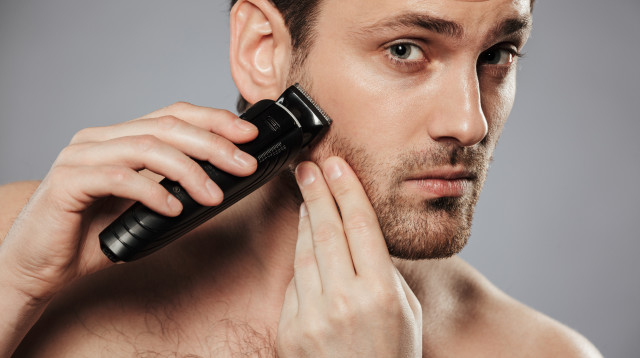 גילוח (צילום: שאטרסטוק)