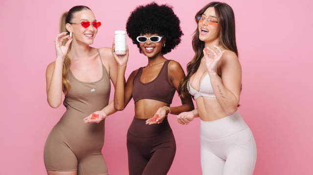 נשירת שיער - למה זה קורה, איך מטפלים והאם ניתן למנוע נשירה? (צילום: FLAWLESS)