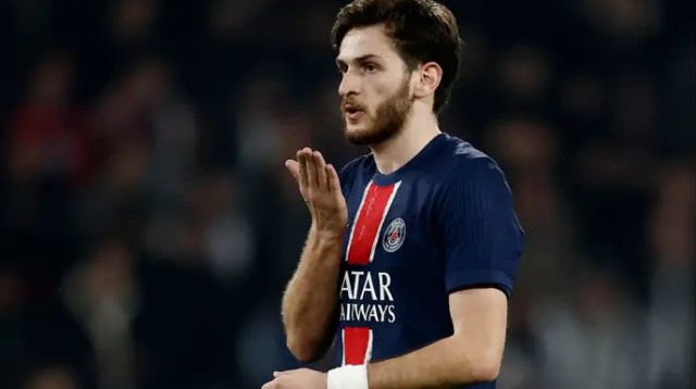 שער ראשון בליגת האלופות במדי פריז סן ז'רמן. חביצ'ה קברצחליה (צילום: רויטרס)