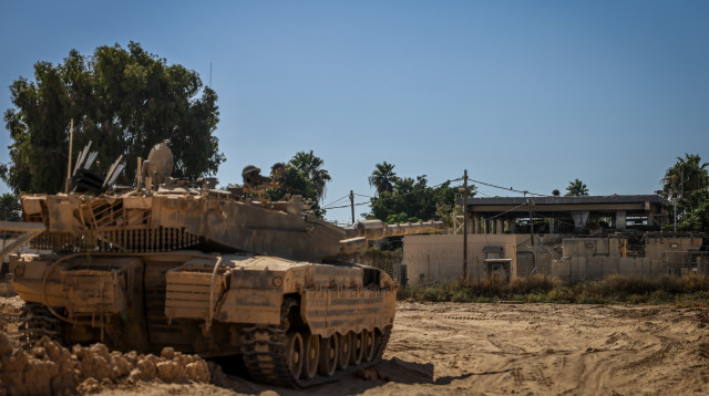 טנק מחוץ למוצב נחל עוז (צילום: חיים גולדברג/פלאש 90)