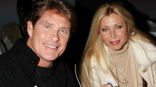 פמלה באך ודיוויד הסלהוף (צילום: gettyimages)