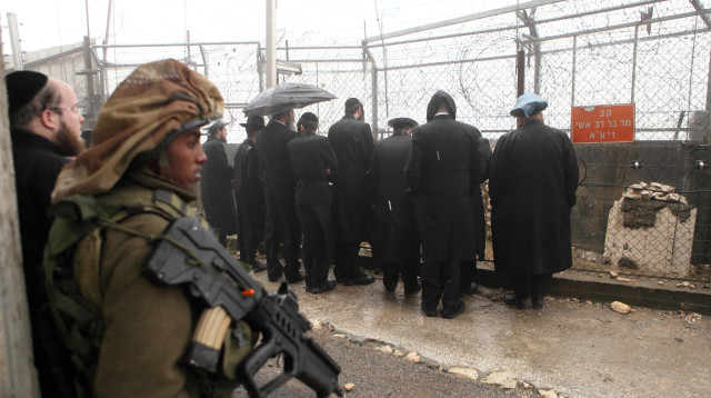 קבר הרב אשי, ארכיון (צילום: יעקב נאומי, פלאש 90)