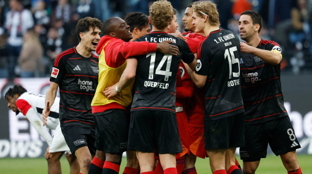 שחקני אוניון ברלין חוגגים (צילום: רויטרס)