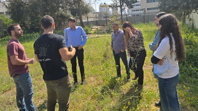 יום חילופי השלטון המסורתי בפתח תקווה (צילום: דוברות העירייה)