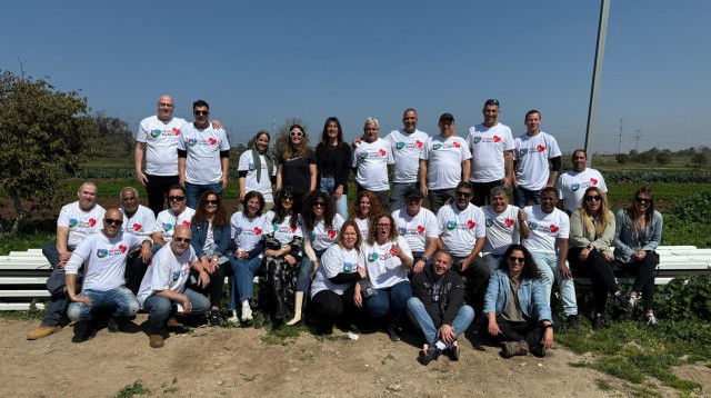 מרכז לוגיסטי דן מתנדב בקיבוץ כרמיה (צילום: יח"צ)