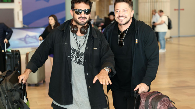  פאבלו הרדייה ופרנסיסקו באס, כוכבי "המורדים", בנתב"ג (צילום: אור גפן)