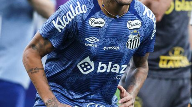 ניימאר במדי סנטוס (צילום: Alexandre Schneider)