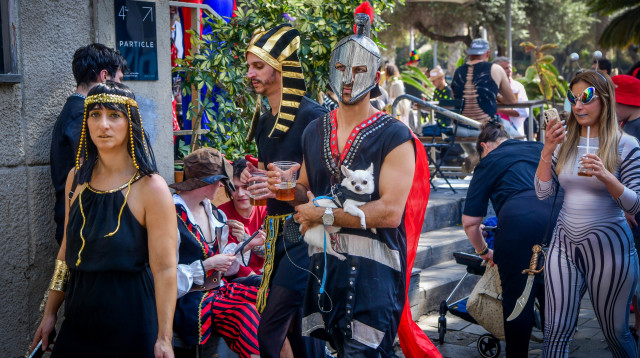 פורים בתל אביב  (צילום: אבשלום ששוני)