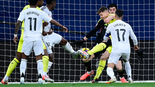 חואן פוית כובש לזכות ויאריאל מול ריאל מדריד (צילום: GettyImages, JOSE JORDAN/AFP)