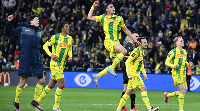 שחקני נאנט חוגגים (צילום: GettyImages, SEBASTIEN SALOM-GOMIS/AFP)