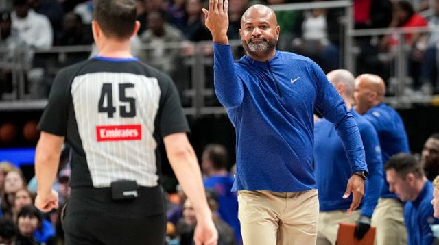 התלונן בצדק? ג'יי.בי ביקרסטאף, מאמן דטרויט (צילום: Gettyimages)