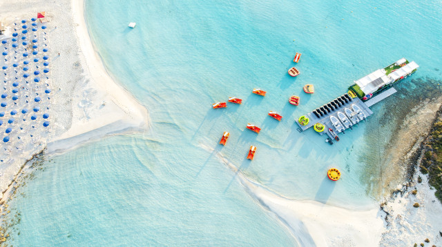 חוף ניסי, קפריסין (צילום: שאטרסטוק)