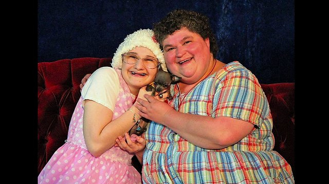 ג׳יפסי רוז עם אמא שלה דידי (צילום: באדיבות yes דוקו)