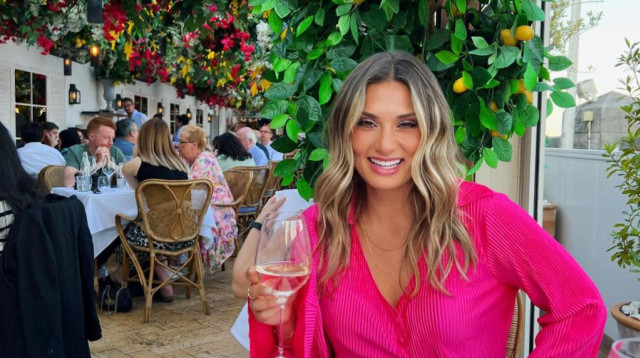 כריסטינה פורמלה, נעצרה בגין יחסים מיניים עם תלמיד (צילום: פייסבוק)