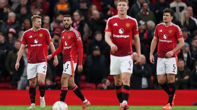 שחקני מנצ'סטר יונייטד מאוכזבים (צילום: Carl Recine)