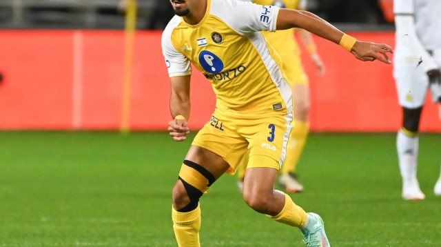 רוי רביבו שחקן מכבי תל אביב (צילום: ברני ארדוב)