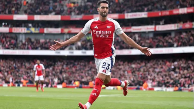 מיקל מרינו חוגג (צילום: אימג'בנק  GettyImages, Alex Pantling)