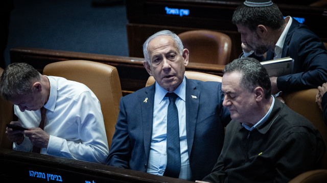 בנימין נתניהו. ישיבת המליאה בנושא חוק ההסדרים (צילום: יונתן זינדל, פלאש 90)