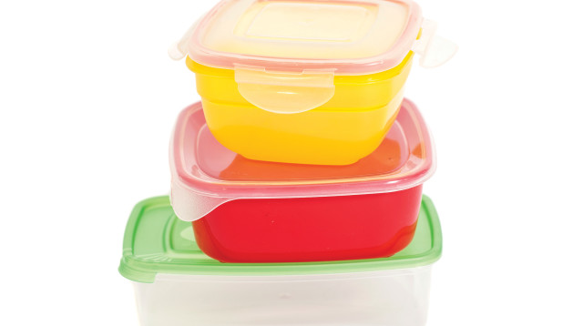 קופסאות פלסטיק (צילום: אינג אימג')