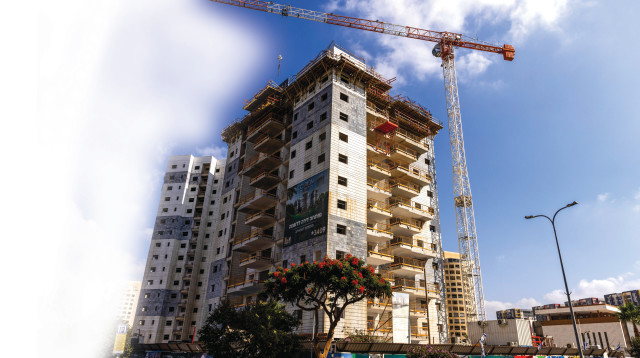 אתר בנייה באור יהודה (צילום: יוסי אלוני פלאש 90)