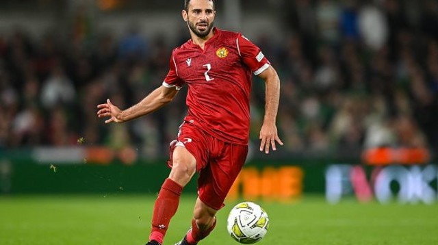 שחקן נבחרת ארמניה אנדרה קאליסיר (צילום: Ramsey Cardy)