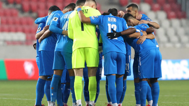 שחקני נבחרת ישראל (צילום: רויטרס)