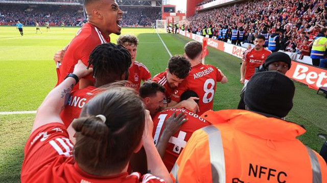 שחקני פורסט חוגגים (צילום: Marc Atkins / Contributor)