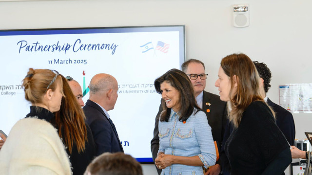 ניקי היילי  (צילום: Ashley N. Jones/Clemson University)