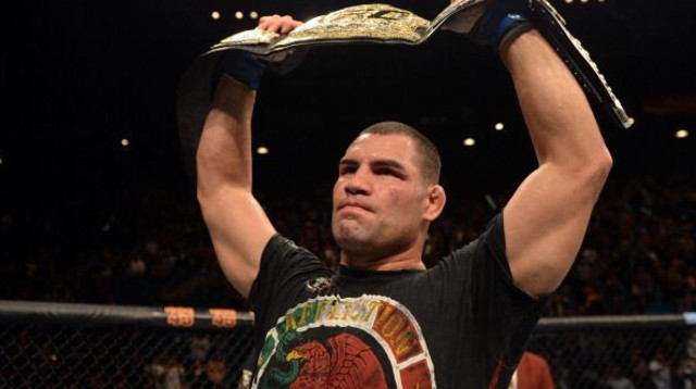 קיין ולסקז אלוף ה-UFC לשעבר (צילום: Donald Miralle)