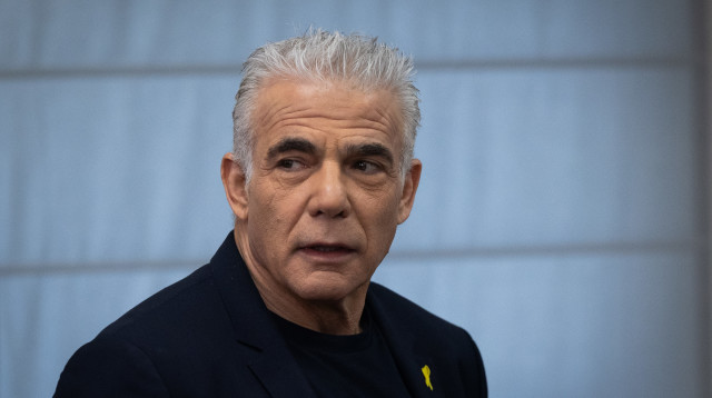 יאיר לפיד (צילום: יונתן זינדל, פלאש 90)