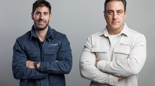 דן אמיגה ומייק פיי (צילום: Antonio Delucci)