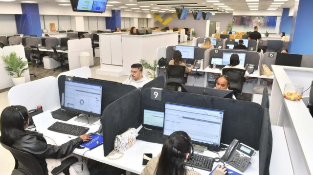 מרכז בנקאות טלפוני לאוי (צילום: כפיר סיון)