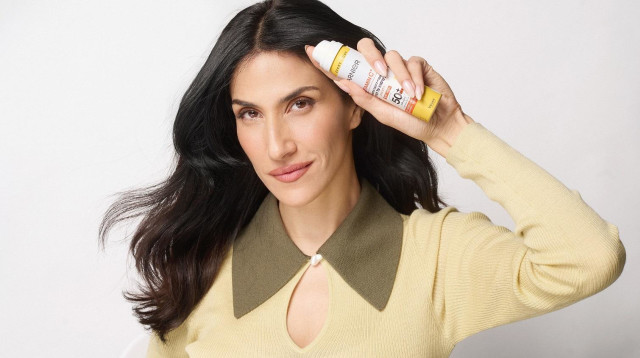 מגי אזרזר בקמפיין לגרנייה (צילום: ערן לוי)