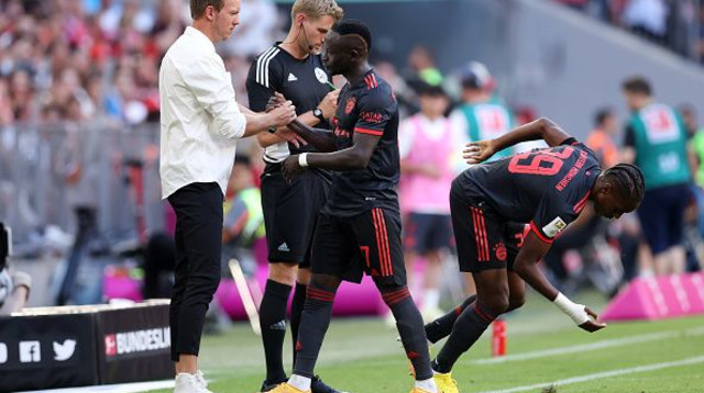 מאטיס טל מתכונן לכניסה (צילום: Alex Grimm)