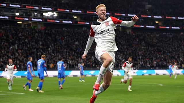 לרסון חוגג (צילום: Alex Grimm)