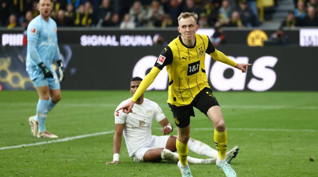 מקסימיליאן באייר שחקן בורוסיה דורטמונד חוגג שער (צילום: רויטרס)