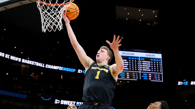 דני וולף במדי מישיגן (צילום: GettyImages, Kevin C. Cox)