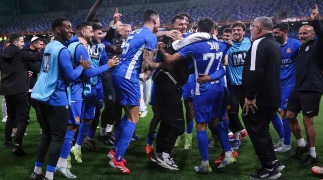 שחקני מ.ס. אשדוד (צילום: מאור אלקסלסי)