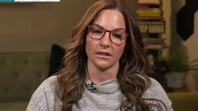 ויקטוריה היל, אחרי בדיקת DNA גילתה את האמת על אביה (צילום: צילום מסך מתוך יוטיוב)