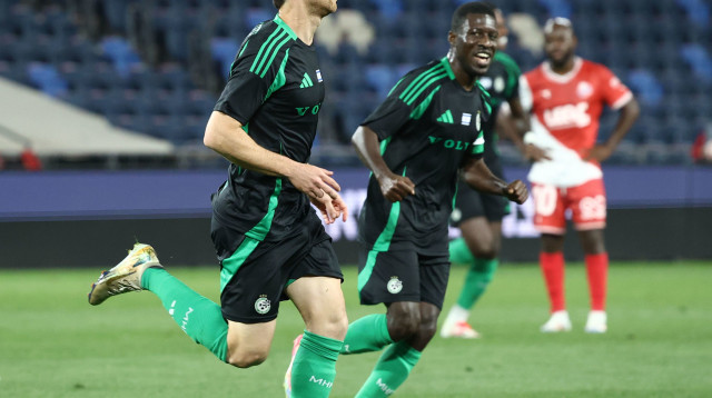 גיא מלמד במדי מכבי חיפה (צילום: דני מרון)