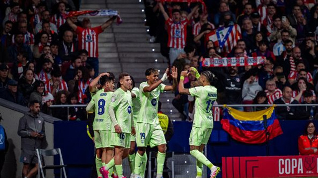 שחקני ברצלונה חוגגים (צילום: Eurasia Sport Images)