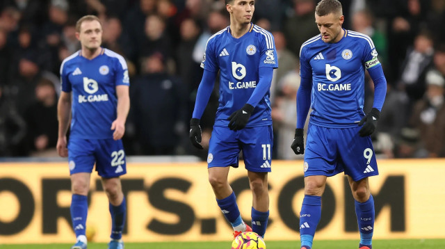 ג'יימי ורדי לצד שחקני לסטר (צילום: GettyImages)