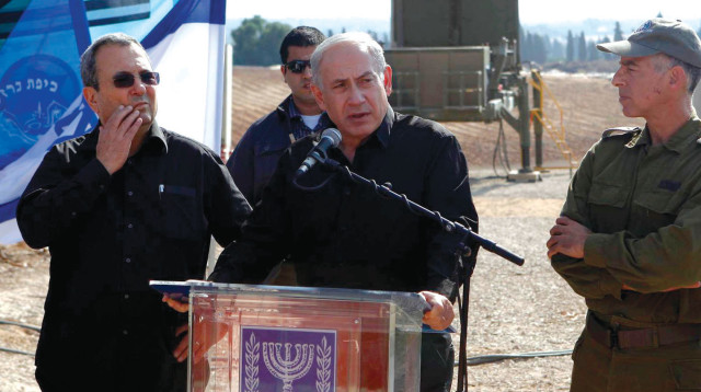 בנימין נתניהו ואהוד ברק (צילום: פלאש 90)