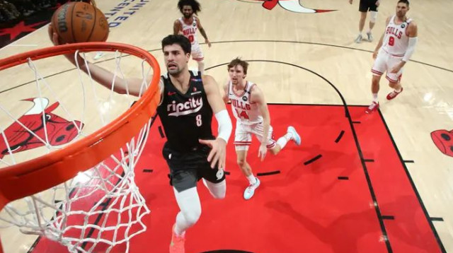 כוכב. אבדיה (צילום: GettyImages, Gary Dineen/NBAE)