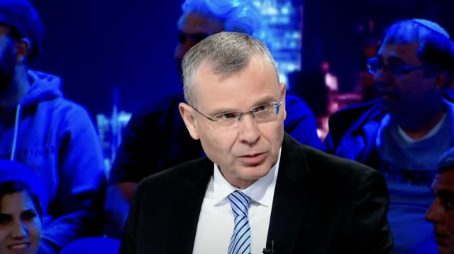 יריב לוין בפטריוטים (צילום: צילום מסך ערוץ 14)