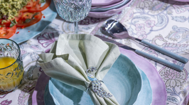 FOX HOME - חבק טווס, 89.90 שקל לרביעייה (צילום: דניאל לילה)