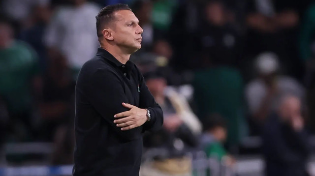 ברק בכר, מאמן מכבי חיפה (צילום: מאור אלקסלסי)