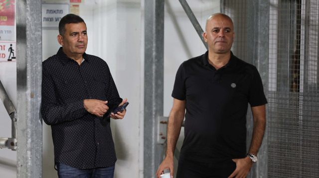 לא נולדו עם כפית זהב בפה. האחים ניסנוב (צילום: לירון מולדובן)