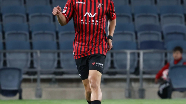 איליי מדמון שחקן הפועל ירושלים (צילום: דני מרון)