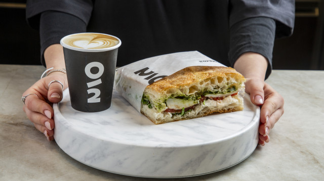 Cafe Cafe 0/2 (צילום: בועז לביא)